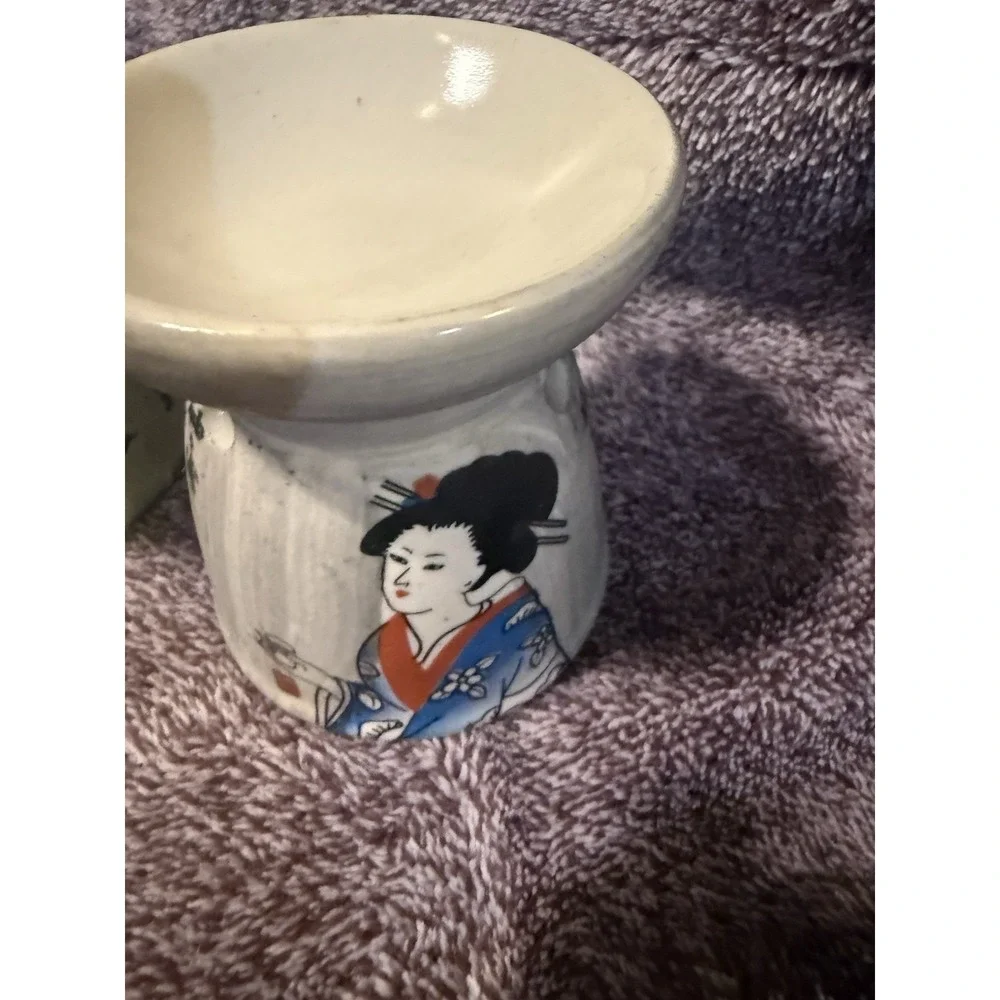Vtg Set Of 2 Japanese ceramic aroma diffusers or oil burners Unique